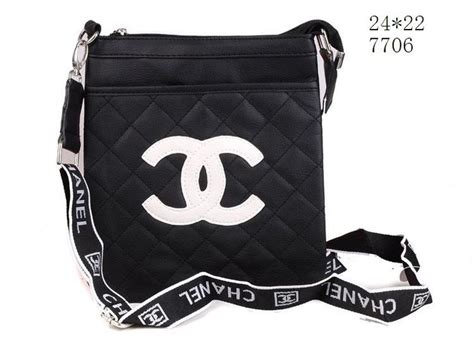 sacoche chanel homme pas cher|chanel sac boutique.